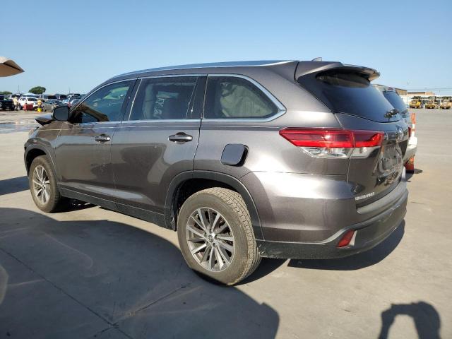 Photo 2 from auction – 2019 TOYOTA HIGHLANDER with VIN 5TDKZRFH8KS553902