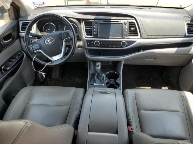 Photo 8 from auction – 2018 TOYOTA HIGHLANDER with VIN 5TDKZRFH6JS264032