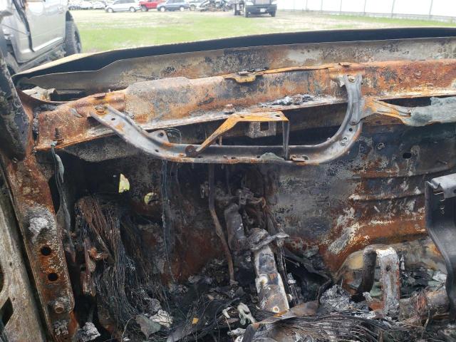 Photo 9 from auction – 2004 CHEVROLET SILVERADO with VIN 2GCEK13T841402242