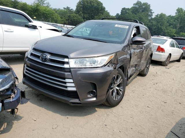TOYOTA HIGHLANDER 2017 with VIN 5TDZARFH6HS025919 - Photo from auction