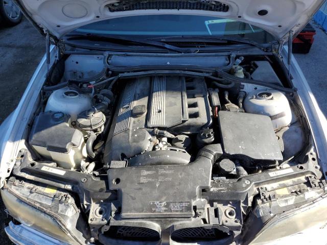 Photo 11 from auction – 2005 BMW 330 CI with VIN WBABW53465PL49050