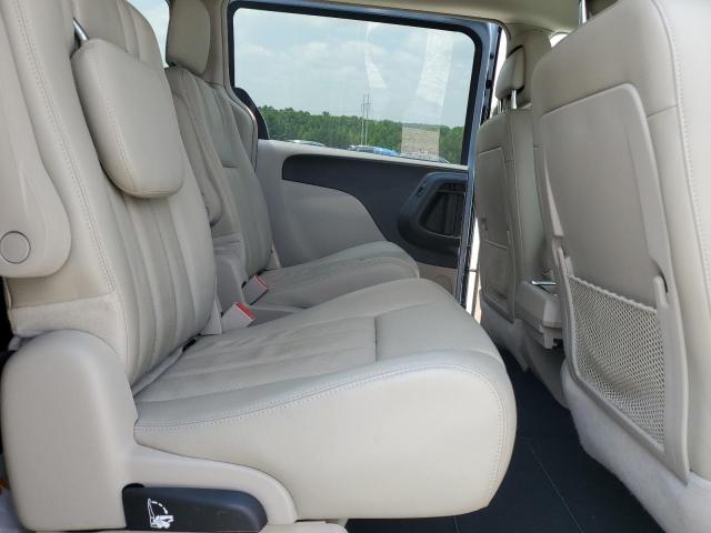 Photo 11 from auction – 2012 CHRYSLER TOWN & COU with VIN 2C4RC1BGXCR415772