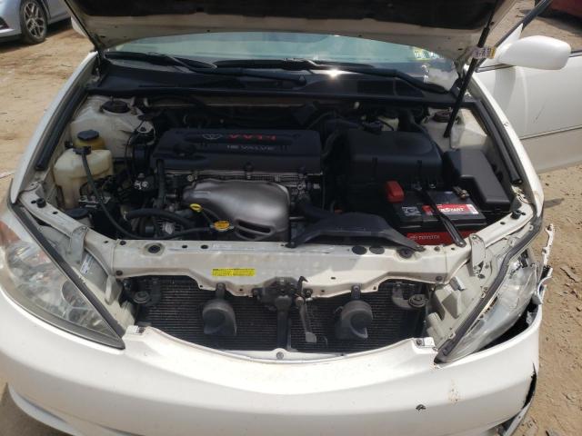Photo 11 from auction – 2004 TOYOTA CAMRY LE with VIN 4T1BE30K14U305885