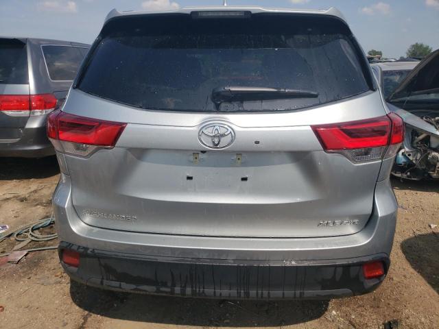 Photo 6 from auction – 2019 TOYOTA HIGHLANDER with VIN 5TDJZRFH6KS617057