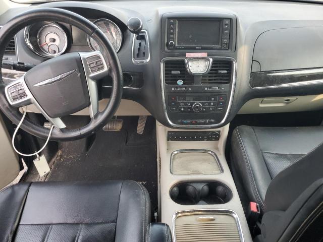 Photo 8 from auction – 2013 CHRYSLER TOWN & COU with VIN 2C4RC1CG4DR616261