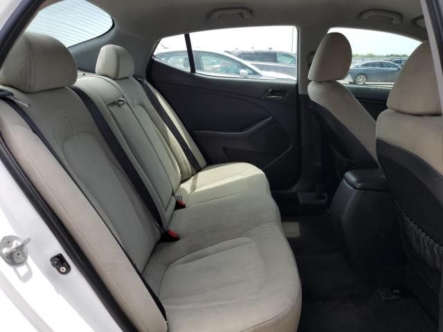 Photo 10 from auction – 2015 KIA OPTIMA LX with VIN KNAGM4A77F5646800