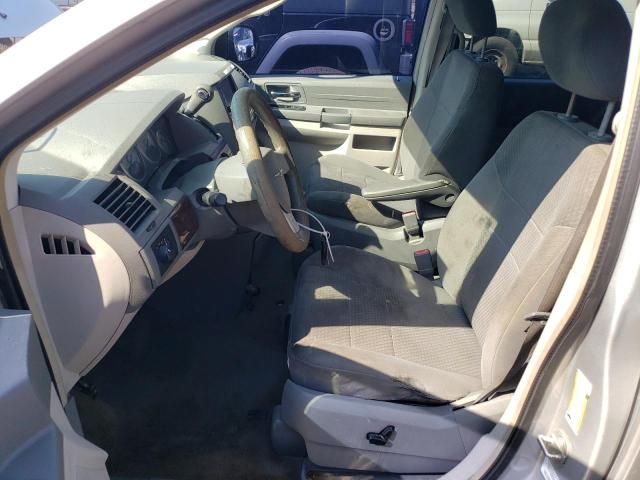 Photo 7 from auction – 2010 CHRYSLER TOWN & COU with VIN 2A4RR4DE6AR105265