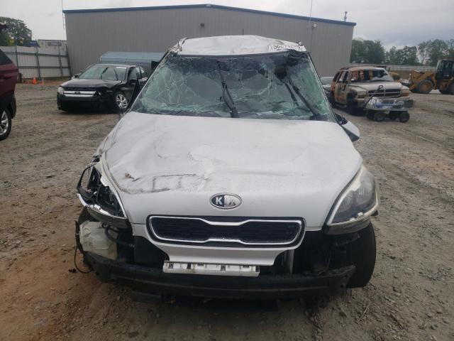 Photo 5 from auction – 2012 KIA SOUL with VIN KNDJT2A5XC7458738