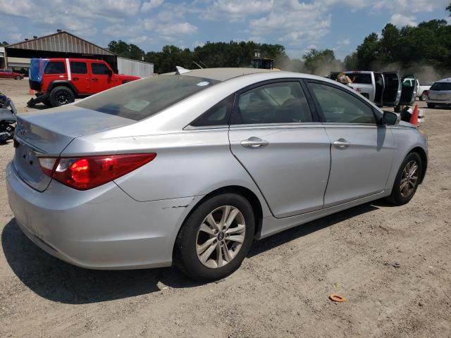 Photo 3 from auction – 2012 HYUNDAI SONATA GLS with VIN 5NPEB4AC4CH413174