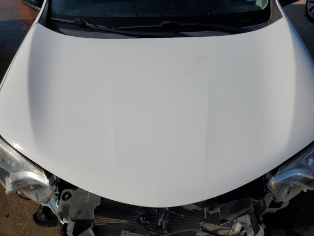 Photo 12 from auction – 2018 TOYOTA RAV4 LE with VIN JTMZFREV0JJ746717