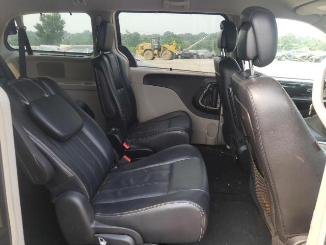 Photo 10 from auction – 2014 CHRYSLER TOWN & COU with VIN 2C4RC1BG4ER232726