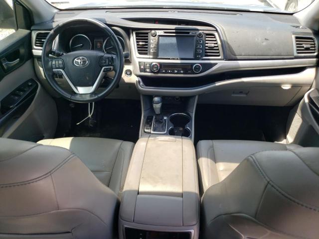 Photo 8 from auction – 2019 TOYOTA HIGHLANDER with VIN 5TDKZRFH2KS342579