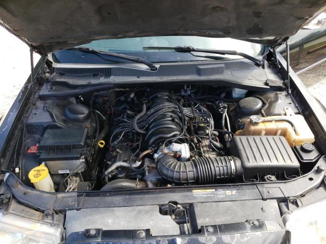 Photo 11 from auction – 2005 CHRYSLER 300C with VIN 2C3AA63H55H135830