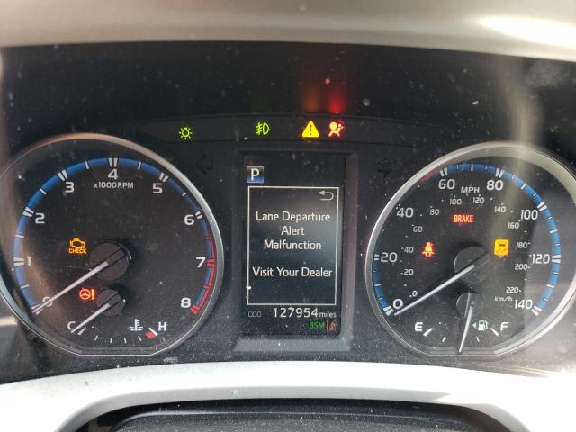 Photo 9 from auction – 2018 TOYOTA RAV4 ADVEN with VIN 2T3WFREV3JW472417