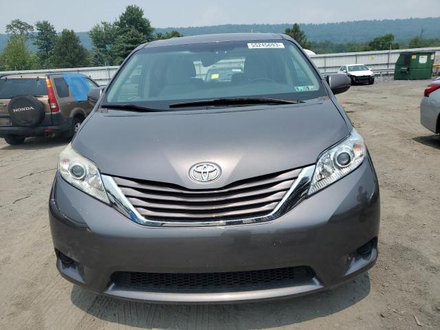 Photo 5 from auction – 2015 TOYOTA SIENNA LE with VIN 5TDKK3DC7FS556210