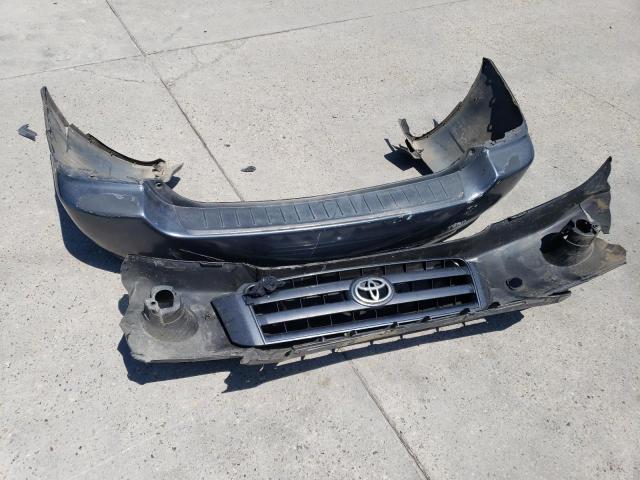 Photo 13 from auction – 2004 TOYOTA HIGHLANDER with VIN JTEGP21A340024355