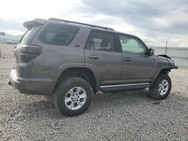 Photo 3 from auction – 2011 TOYOTA 4RUNNER SR with VIN JTEBU5JR9B5064997