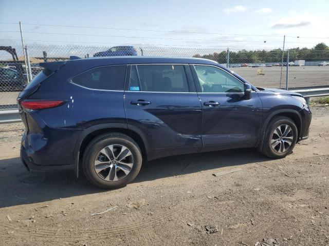 Photo 3 from auction – 2021 TOYOTA HIGHLANDER with VIN 5TDGZRBHXMS528272