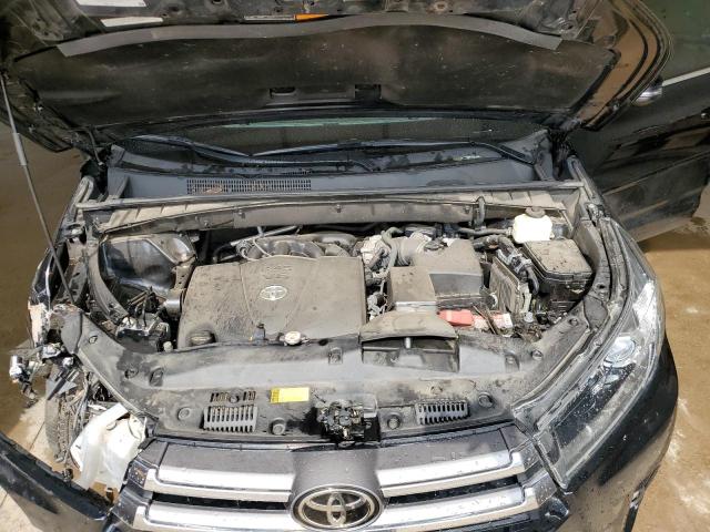 Photo 12 from auction – 2018 TOYOTA HIGHLANDER with VIN 5TDDZRFHXJS493659