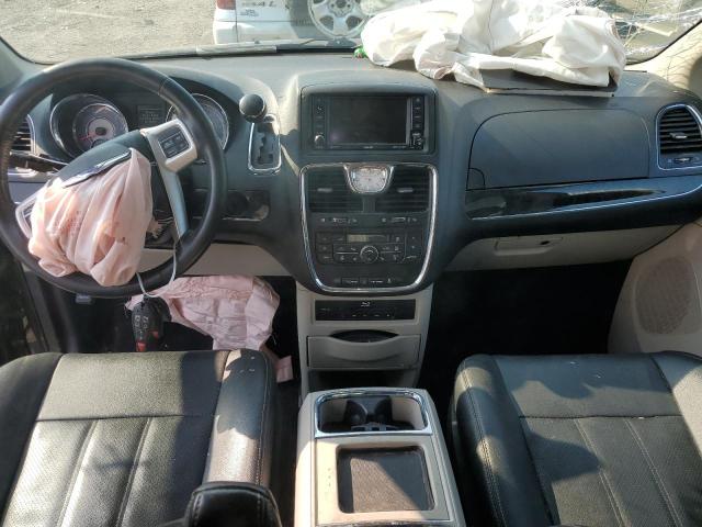 Photo 8 from auction – 2016 CHRYSLER TOWN & COU with VIN 2C4RC1CG9GR188997