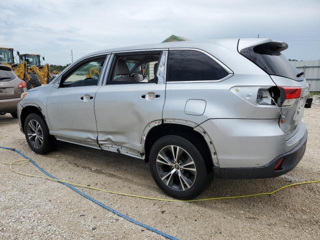 Photo 2 from auction – 2018 TOYOTA HIGHLANDER with VIN 5TDZZRFH0JS263487
