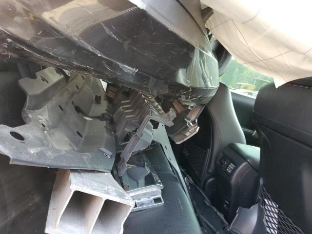 Photo 11 from auction – 2018 TOYOTA 4RUNNER SR with VIN JTEBU5JR9J5559733