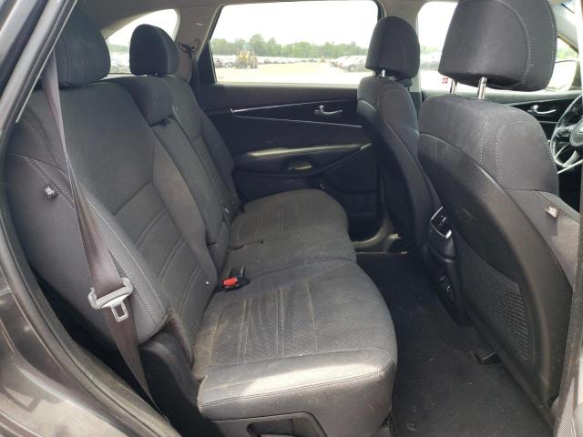Photo 10 from auction – 2017 KIA SORENTO LX with VIN 5XYPGDA37HG294478