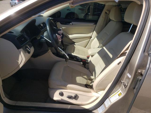 Photo 7 from auction – 2015 VOLKSWAGEN PASSAT S with VIN 1VWAT7A37FC072251