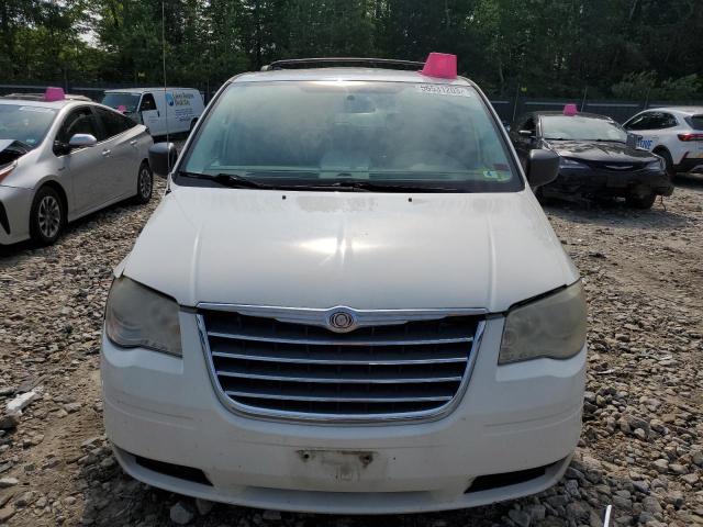 Photo 5 from auction – 2010 CHRYSLER TOWN & COU with VIN 2A4RR4DE9AR344213