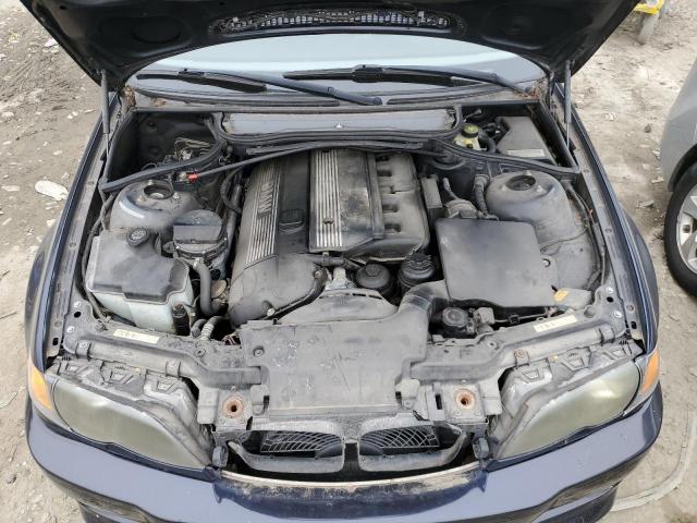 Photo 11 from auction – 2005 BMW 330 XI with VIN WBAEW534X5PN38622