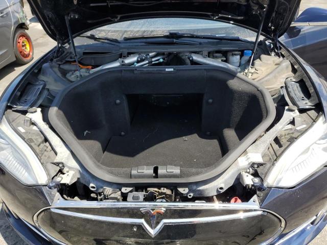 Photo 11 from auction – 2013 TESLA MODEL S with VIN 5YJSA1AC2DFP11212