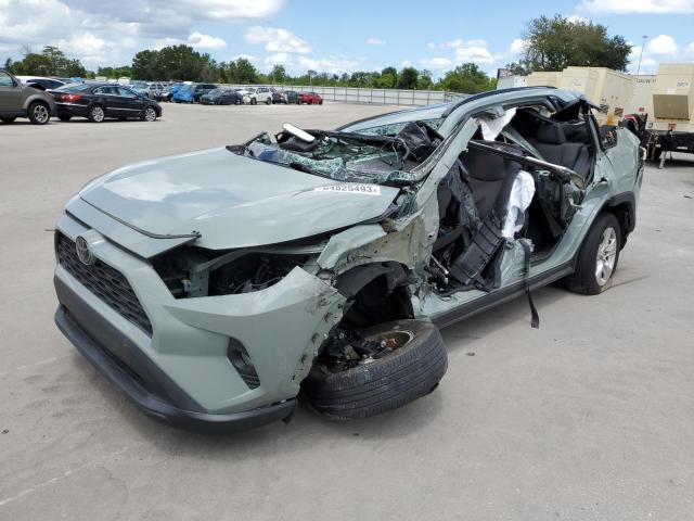 TOYOTA RAV4 XLE 2019 with VIN 2T3W1RFV2KC016229 - Photo from auction