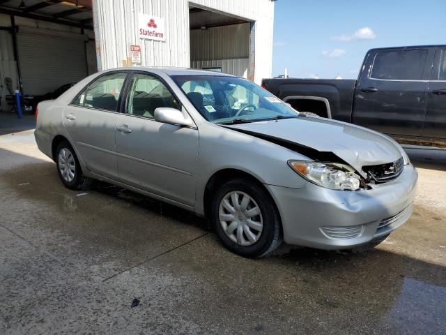 Photo 4 from auction – 2005 TOYOTA CAMRY LE with VIN 4T1BE32K35U406330