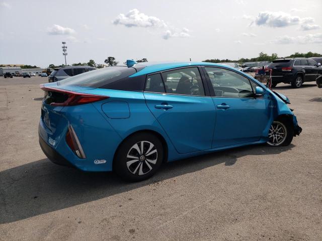 Photo 3 from auction – 2018 TOYOTA PRIUS PRIM with VIN JTDKARFP0J3094993