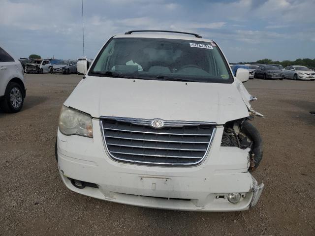Photo 5 from auction – 2010 CHRYSLER TOWN & COU with VIN 2A4RR5D15AR421436
