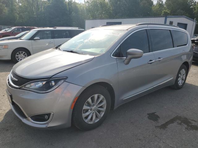 CHRYSLER PACIFICA T 2017 with VIN 2C4RC1BG2HR512875 - Photo from auction