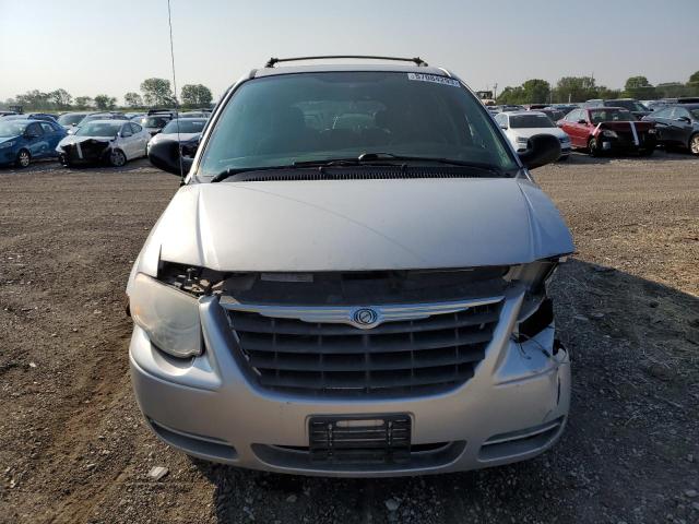 Photo 5 from auction – 2005 CHRYSLER TOWN & COU with VIN 2C4GP54L55R429417