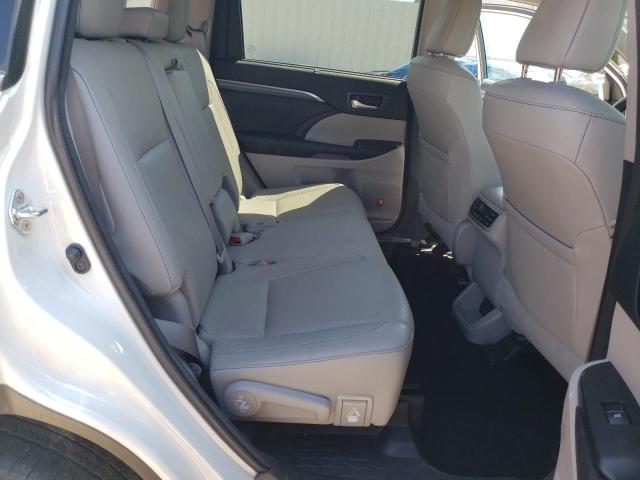 Photo 11 from auction – 2017 TOYOTA HIGHLANDER with VIN 5TDDZRFH3HS395521