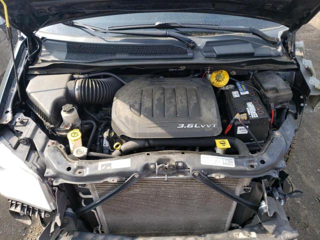 Photo 12 from auction – 2014 CHRYSLER TOWN & COU with VIN 2C4RC1BG8ER436719