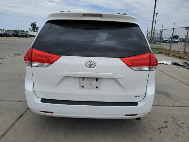 Photo 6 from auction – 2013 TOYOTA SIENNA XLE with VIN 5TDYK3DC8DS390044