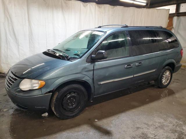 CHRYSLER TOWN & COU 2005 with VIN 2C4GP54L05R429616 - Photo from auction