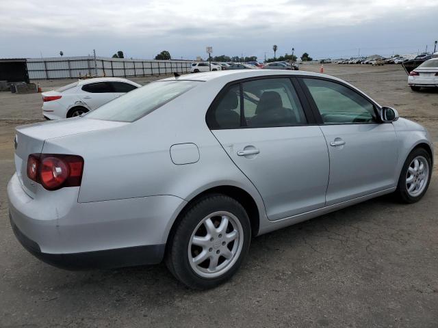 Photo 3 from auction – 2010 VOLKSWAGEN JETTA S with VIN 3VWJZ7AJ2AM081122