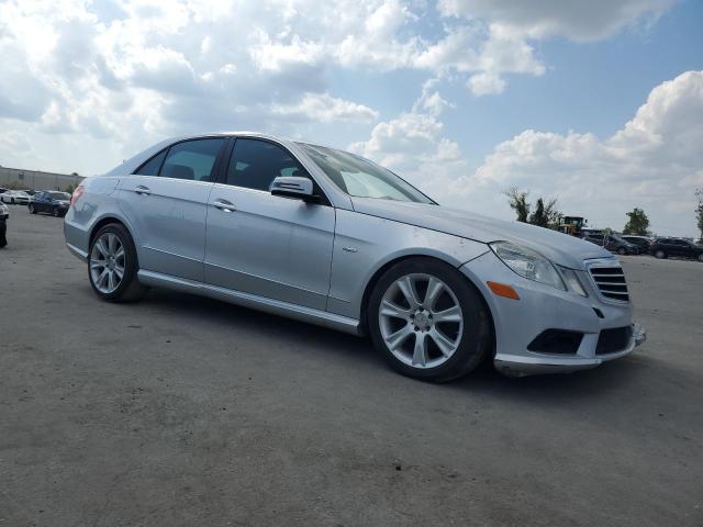 Photo 4 from auction – 2011 MERCEDES-BENZ E 350 BLUE with VIN WDDHF2EB4BA400718