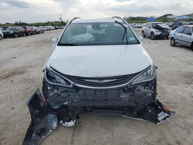Photo 5 from auction – 2018 CHRYSLER PACIFICA H with VIN 2C4RC1N73JR157572