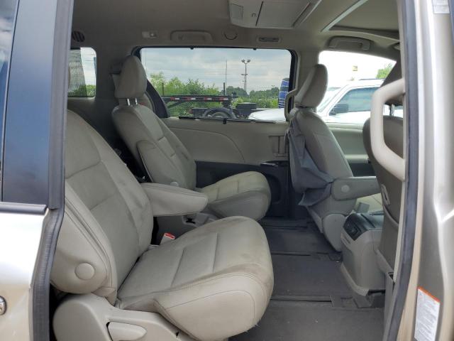 Photo 10 from auction – 2015 TOYOTA SIENNA XLE with VIN 5TDDK3DC2FS104397