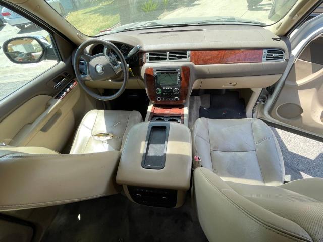 Photo 9 from auction – 2010 CHEVROLET SUBURBAN K with VIN 1GNUKKE36AR279243