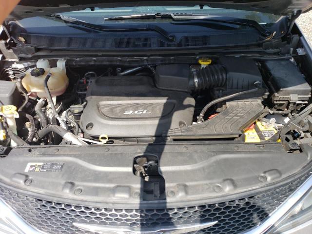 Photo 12 from auction – 2017 CHRYSLER PACIFICA T with VIN 2C4RC1BG4HR613755