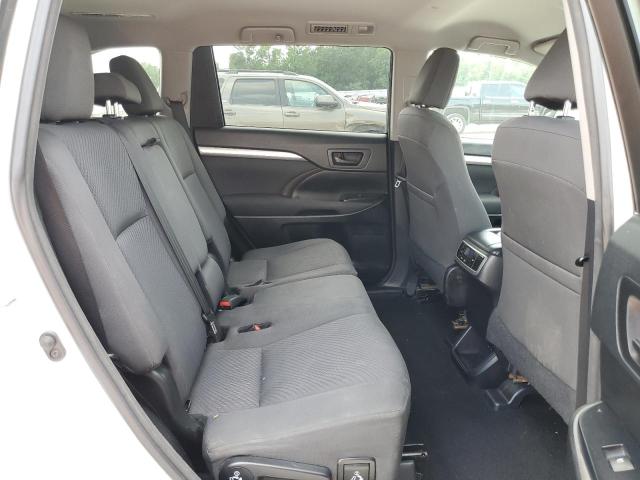 Photo 11 from auction – 2017 TOYOTA HIGHLANDER with VIN 5TDZZRFH6HS214451