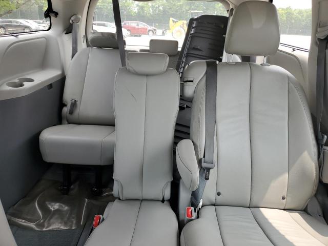 Photo 10 from auction – 2014 TOYOTA SIENNA XLE with VIN 5TDYK3DC3ES415367