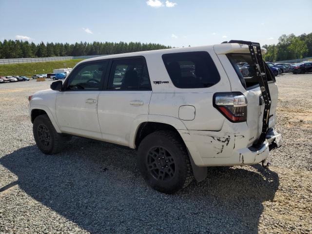 Photo 2 from auction – 2019 TOYOTA 4RUNNER SR with VIN JTEBU5JR2K5644253